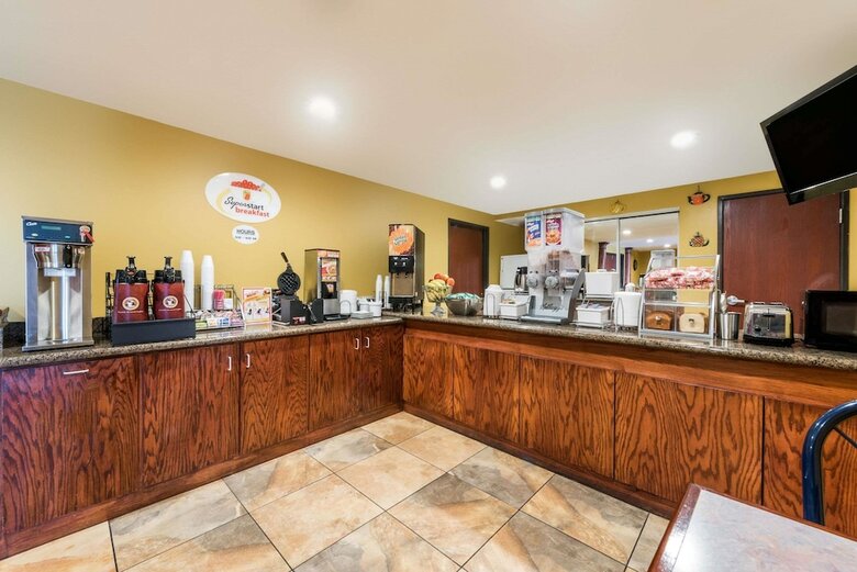 Hotel Super 8 By Wyndham Fort Worth North
