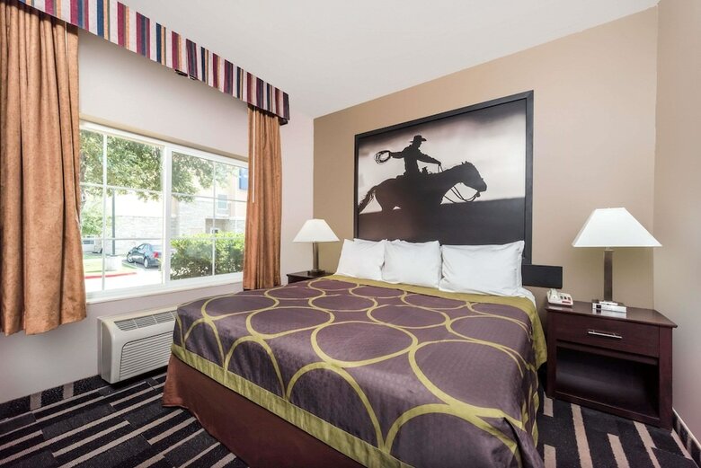 Hotel Super 8 By Wyndham Fort Worth North