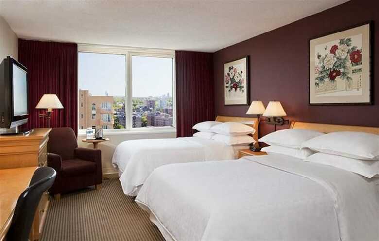 Sheraton Laguardia East Hotel
