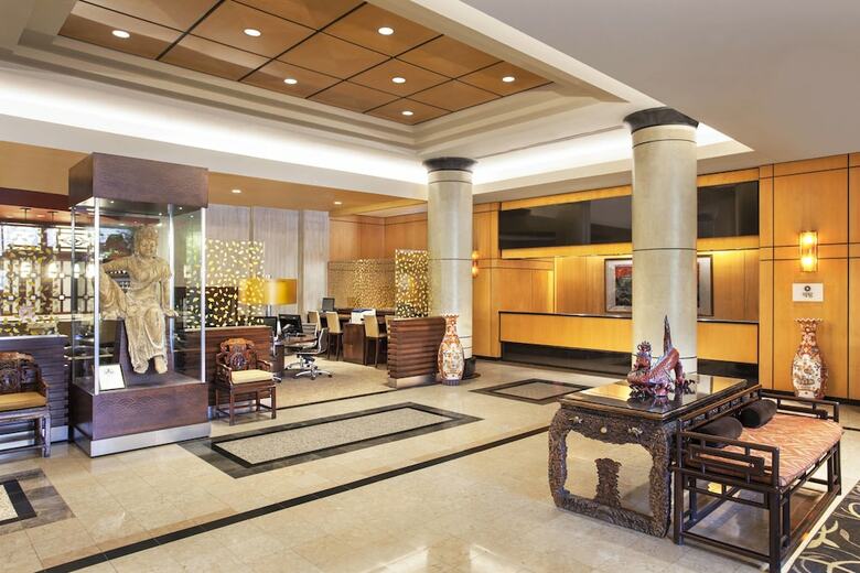 Sheraton Laguardia East Hotel