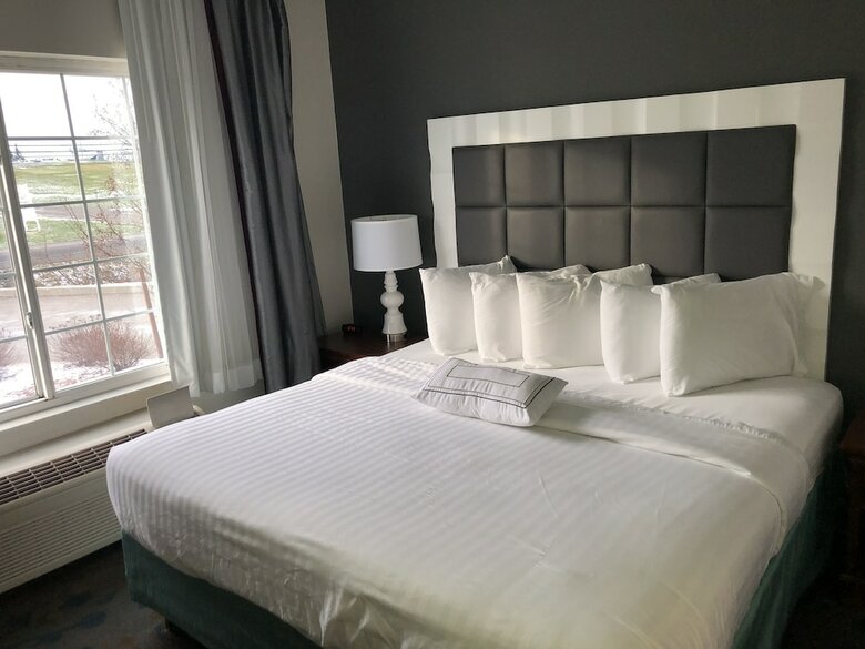 Solstice Hotel, Ascend Hotel Collection