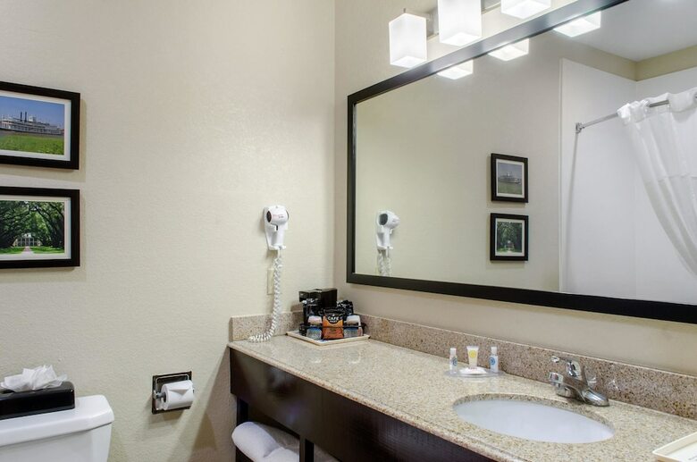 Hotel Comfort Inn & Suites Covington - Mandeville