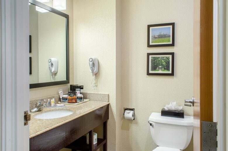 Hotel Comfort Inn & Suites Covington - Mandeville