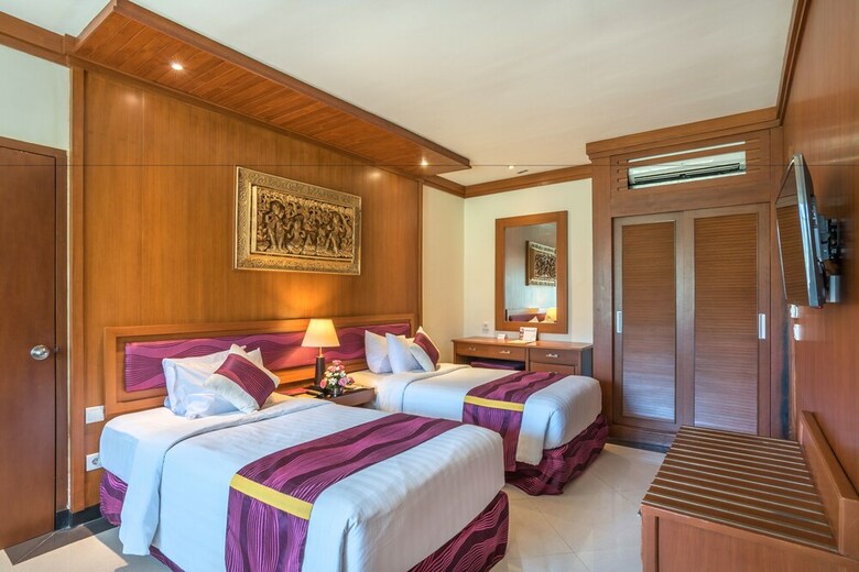 Hotel Inna Grand Bali Beach