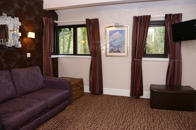 Waterloo Hotel Lodge