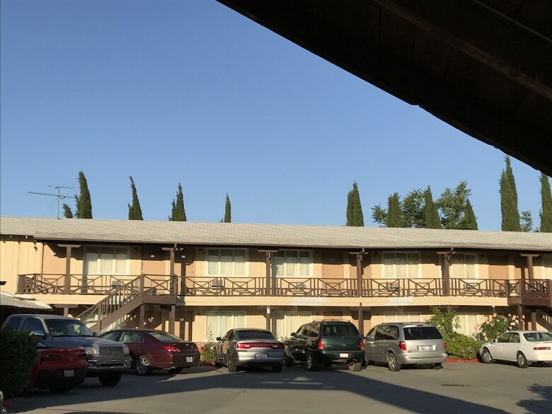 Motel Red Bluff Inn