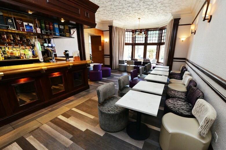 Glynhill Hotel And Leisure Club