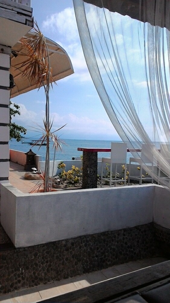 Posada Villa Agung Beach Inn