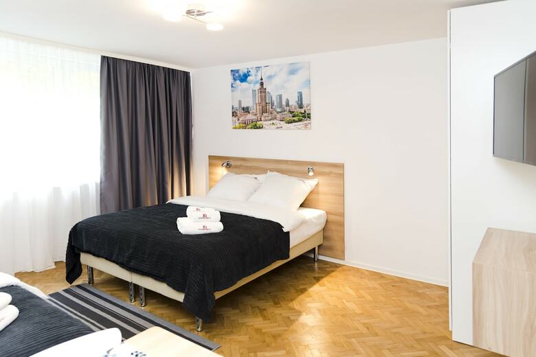 Aparthotel Hosapartments City Center