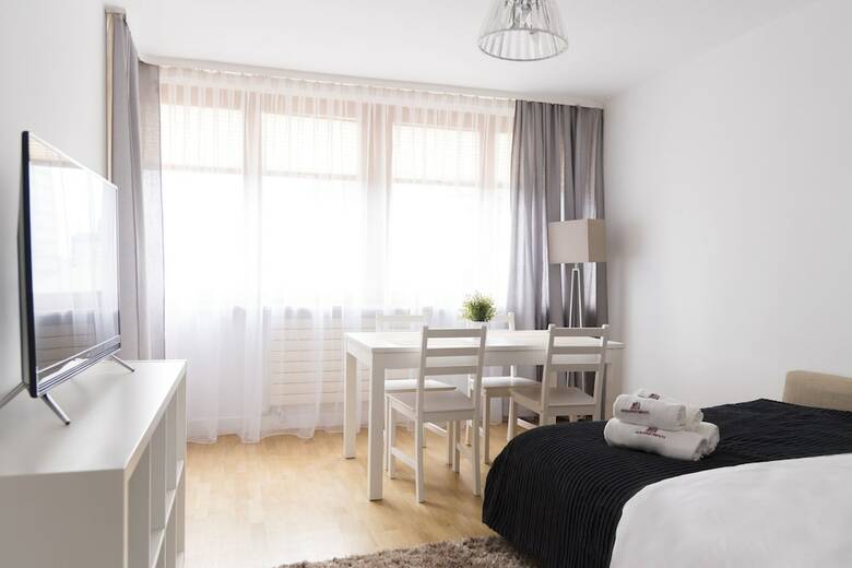 Aparthotel Hosapartments City Center