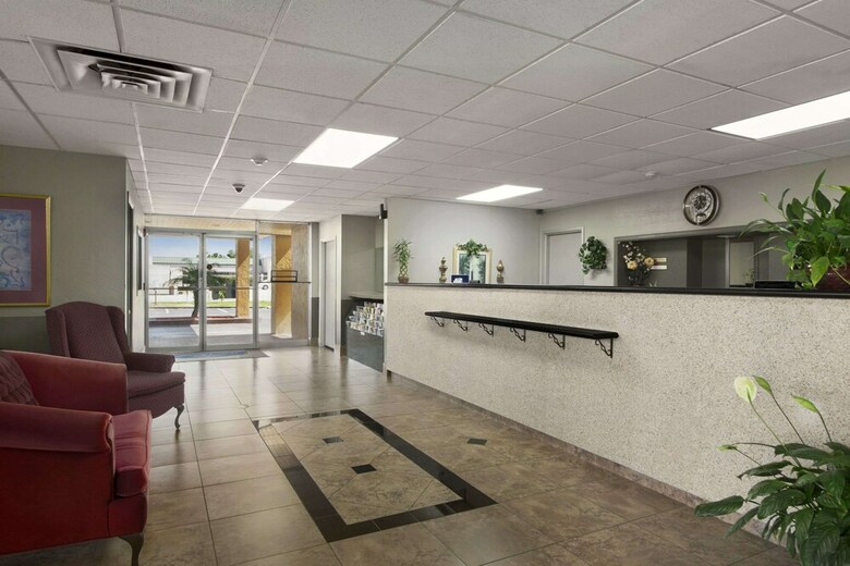 Motel Howard Johnson By Wyndham Winter Haven Fl