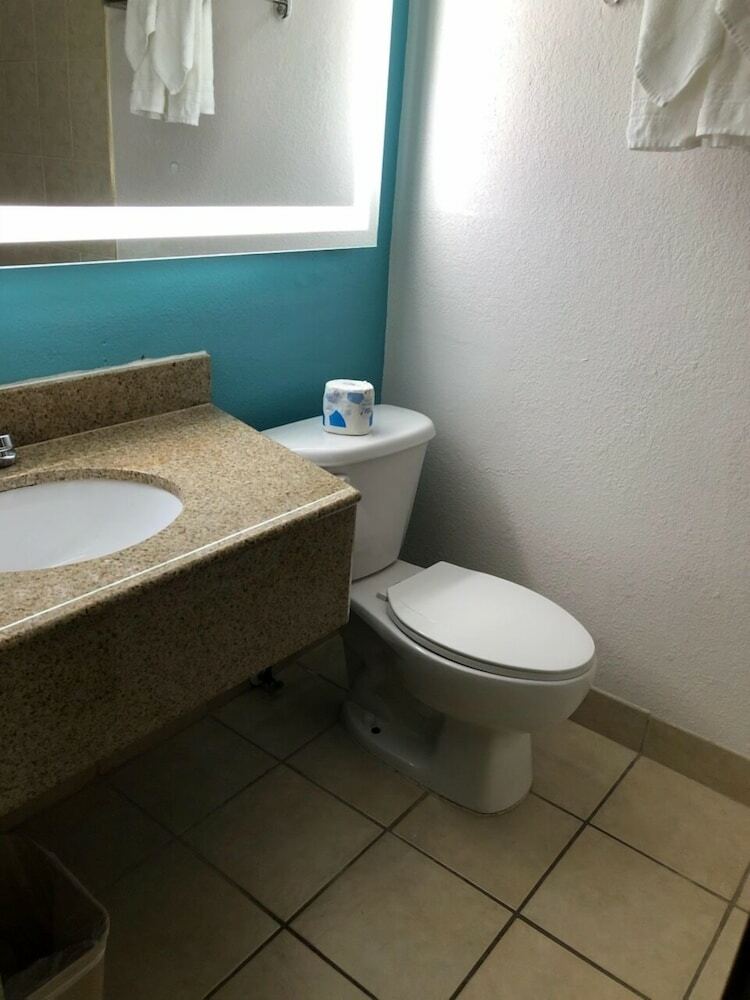 Motel Howard Johnson By Wyndham Winter Haven Fl
