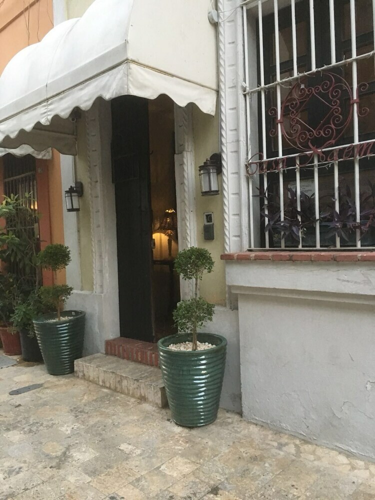 Hotel Casa Naemie