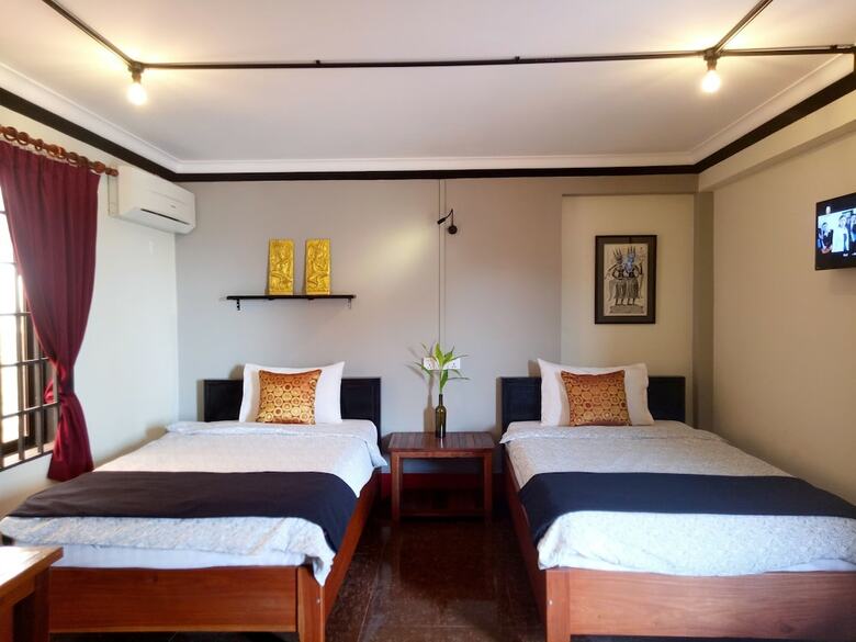 Hotel The Cashew Nut Guesthouse