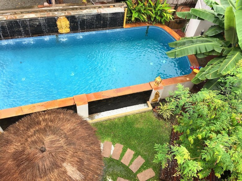 Hotel The Cashew Nut Guesthouse