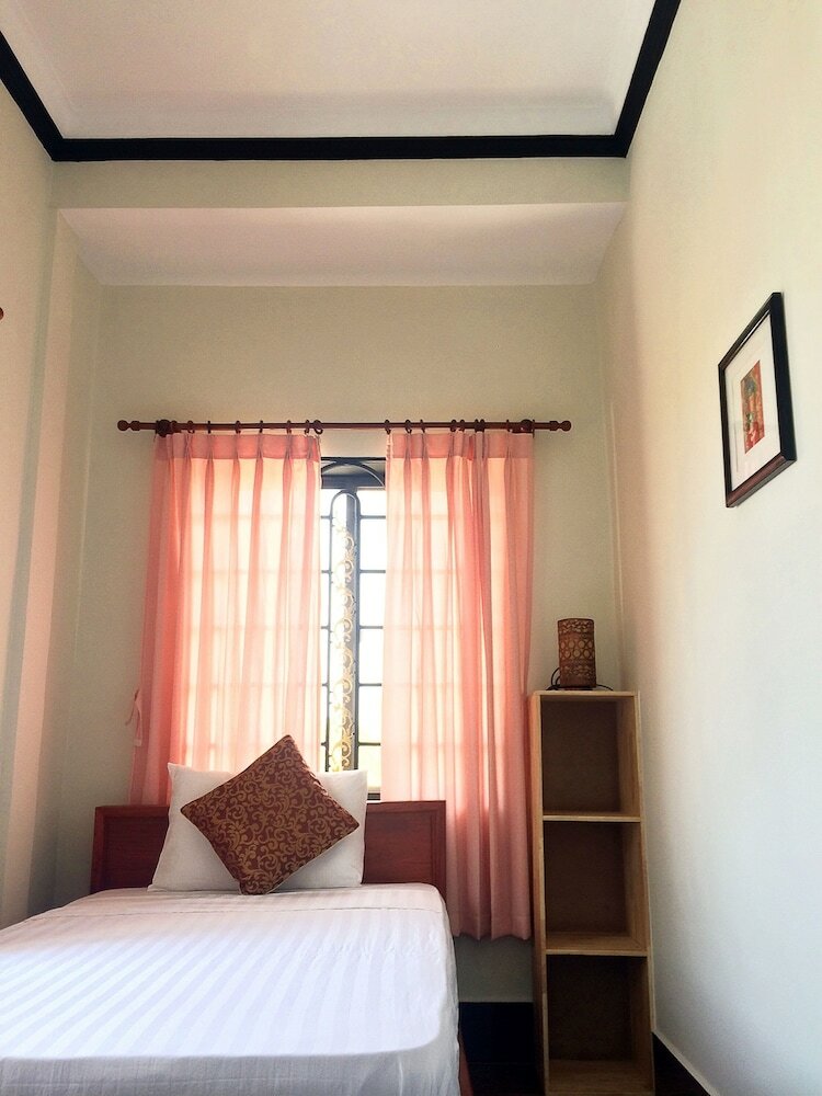 Hotel The Cashew Nut Guesthouse