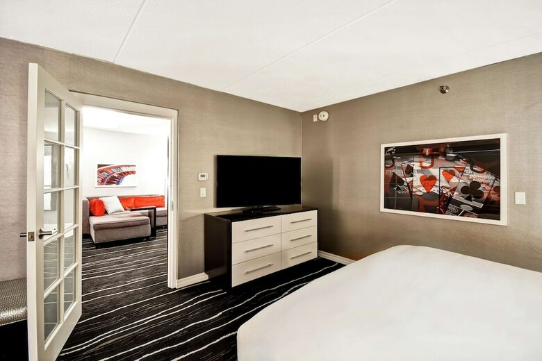 Hotel Doubletree By Hilton Deadwood At Cadillac Jack's