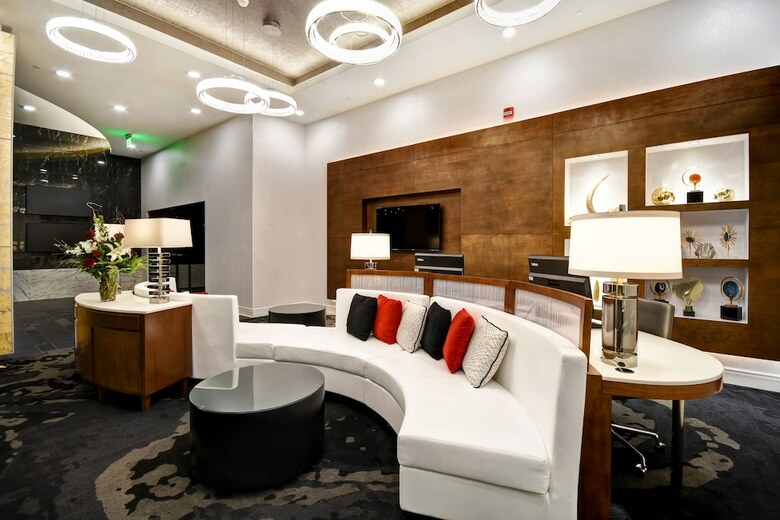 Hotel Doubletree By Hilton Deadwood At Cadillac Jack's