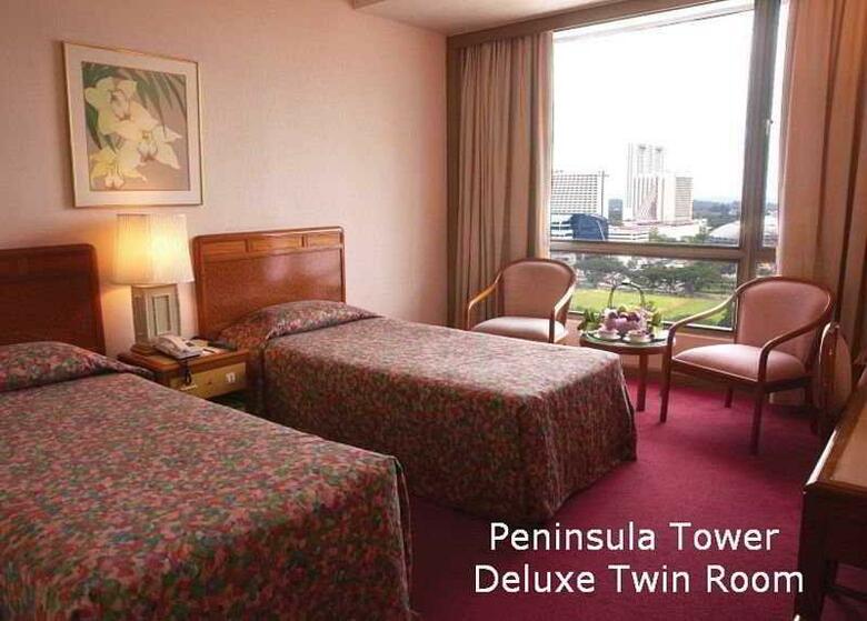 Peninsula Excelsior Hotel