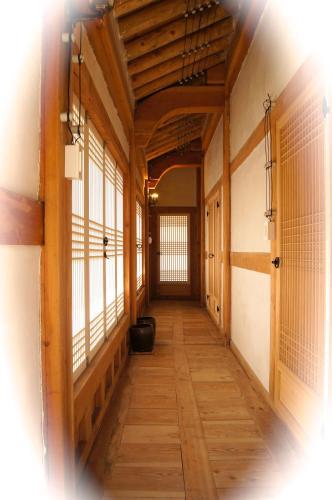 Hostal Korean Traditional House - Chungnokdang
