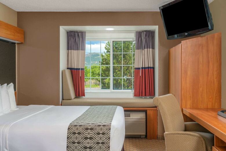 Hotel Microtel Inn & Suites By Wyndham Raton