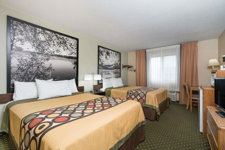 Hotel Super 8 By Wyndham Alexandria Mn