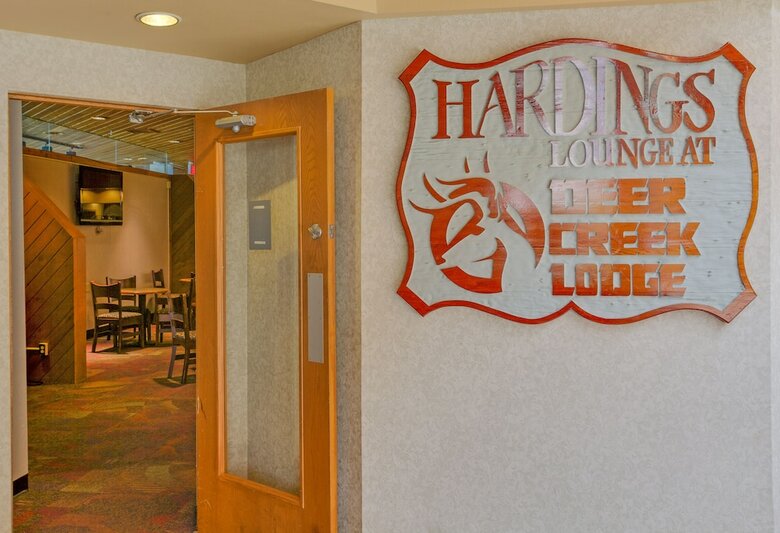Hotel Deer Creek Lodge & Conference Center