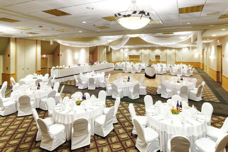 Hotel Deer Creek Lodge & Conference Center
