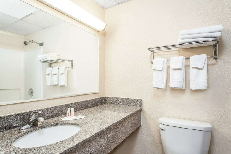 Motel Super 8 By Wyndham Oneonta/cooperstown