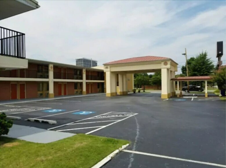 Motel Econo Lodge Inn & Suites