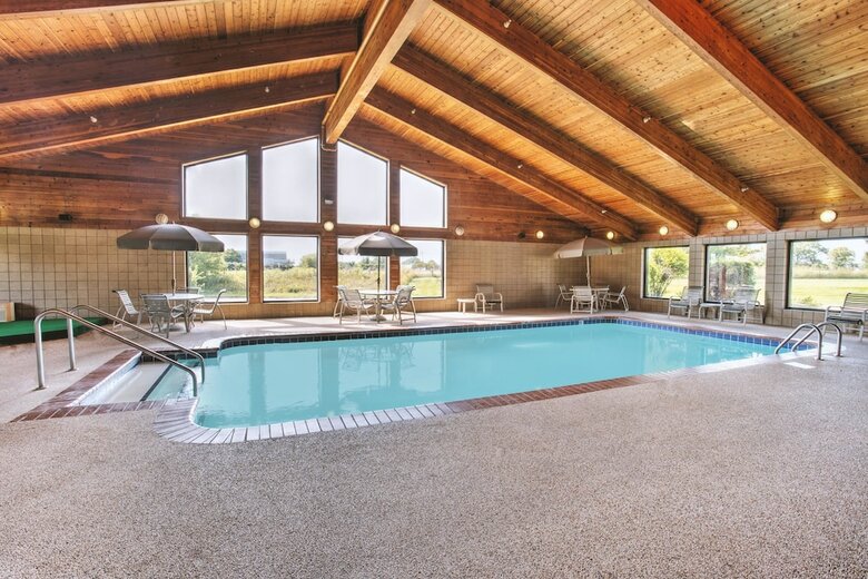 Hotel Super 8 By Wyndham Davenport