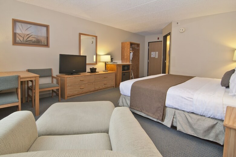 Boarders Inn & Suites By Cobblestone Hotels - Faribault
