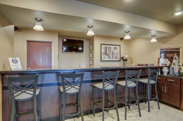 Hotel Cobblestone Inn & Suites - Kersey