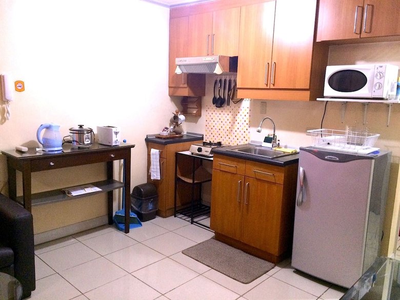 Manila Condo Home At Robinsons Place Residences