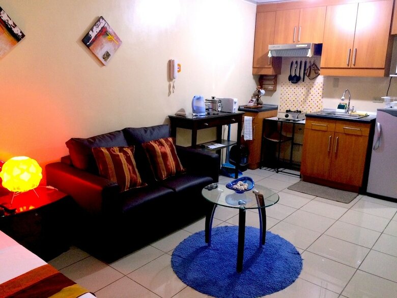 Manila Condo Home At Robinsons Place Residences
