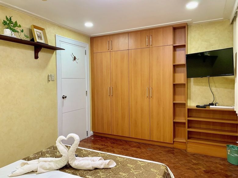 Manila Condo Home At Robinsons Place Residences
