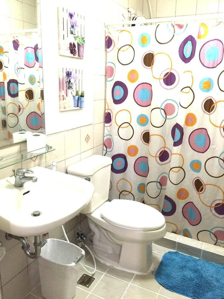 Manila Condo Home At Robinsons Place Residences