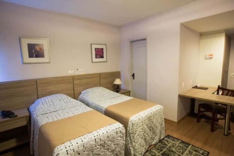 Gallant Hotel