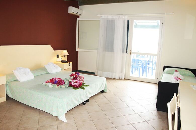 Hotel Ahg Marine Club Beach Resort