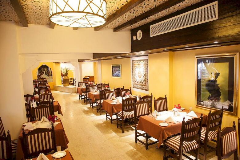 Hotel Golden Tulip Flamenco