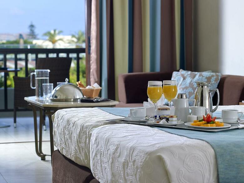 Hotel Minoa Palace Resort & Spa