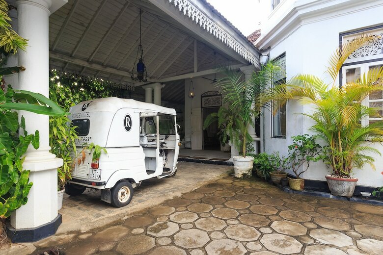Royce Boutique Hotel