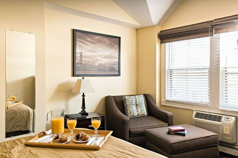 Hotel Crowne Pointe Historic Inn & Spa - Adults Only