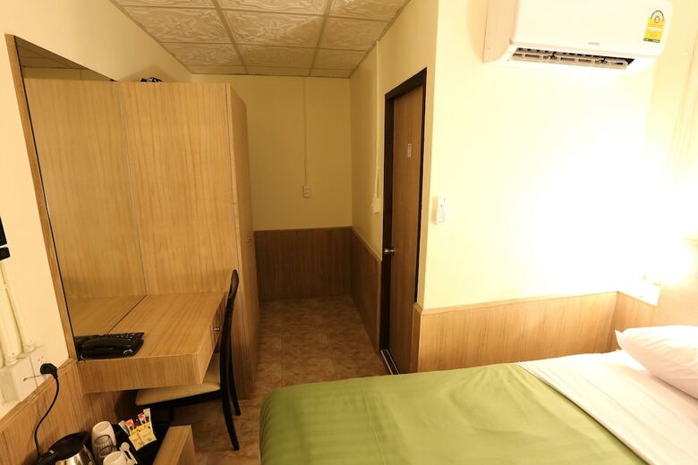 Sukhumvit 20 Hotel