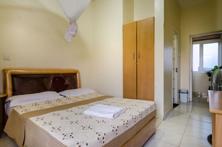 Hotel Top Five
