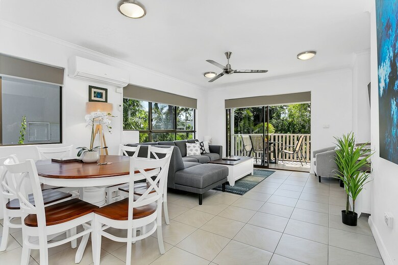 Seascape Holiday-tropical Reef Apartment