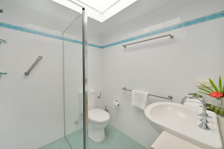Seascape Holiday-tropical Reef Apartment