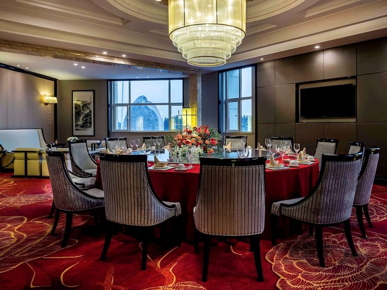Hotel Pullman Qingdao Ziyue