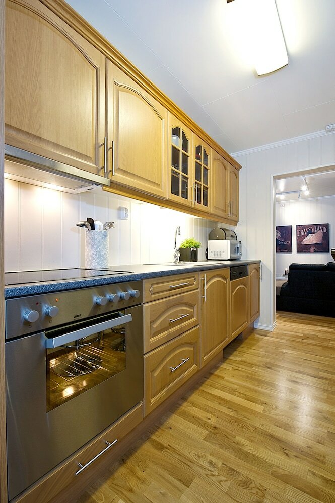 Enter Troms� Apartments