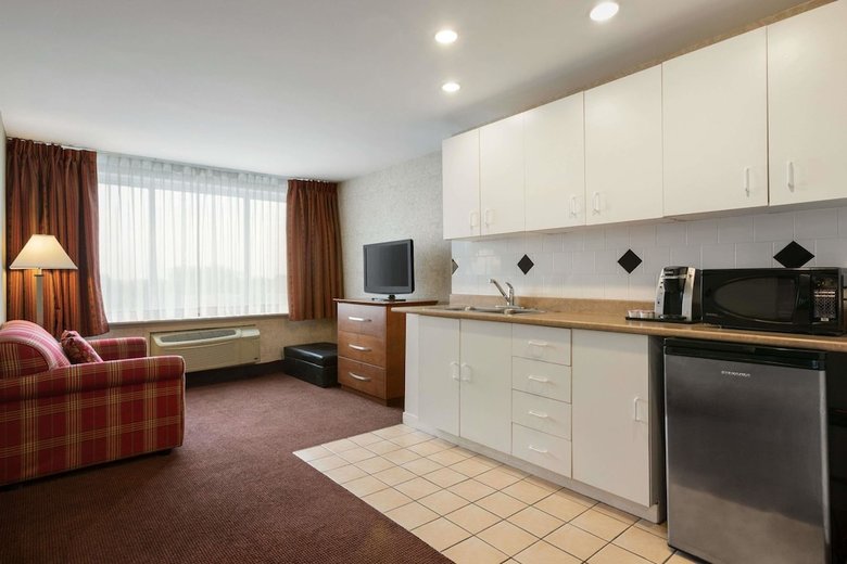 Hotel Ramada Plaza By Wyndham Montreal